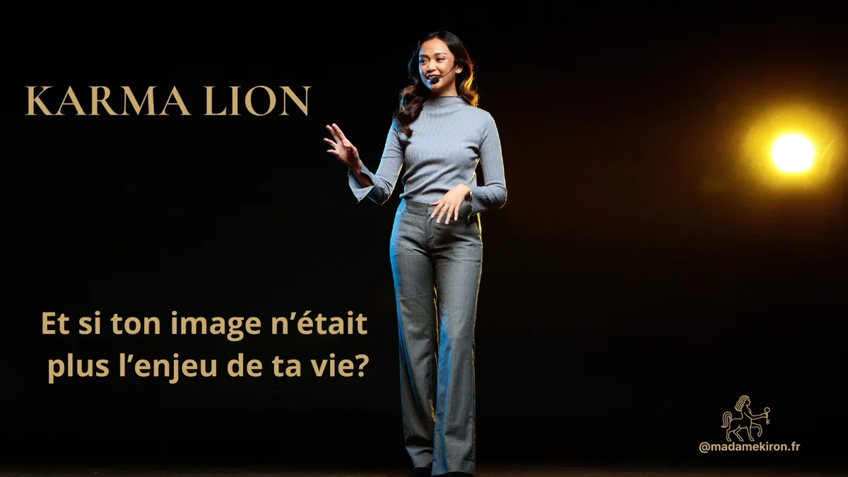 Représentation symbolique de l'axe des nœuds lunaires qui bascule dans l'axe Lion-Verseau, évoquant un moment initiatique de réorientation de l'âme